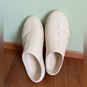 Cream Slip-On Clogs